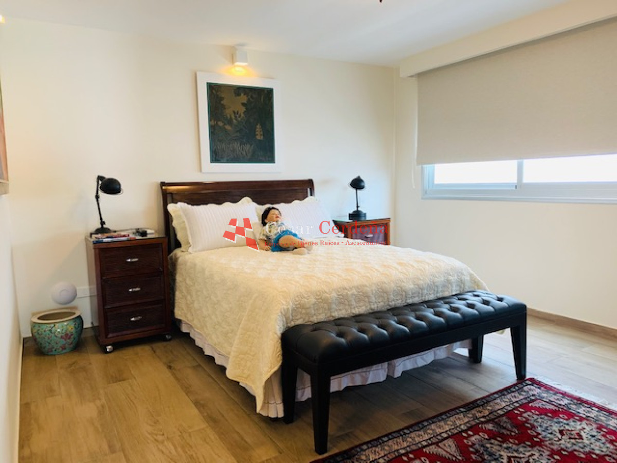 Apartamento ID.117 - VENTA - Exclusivo apartamento en venta - primera linea a los yates y la bahía de Punta del Este