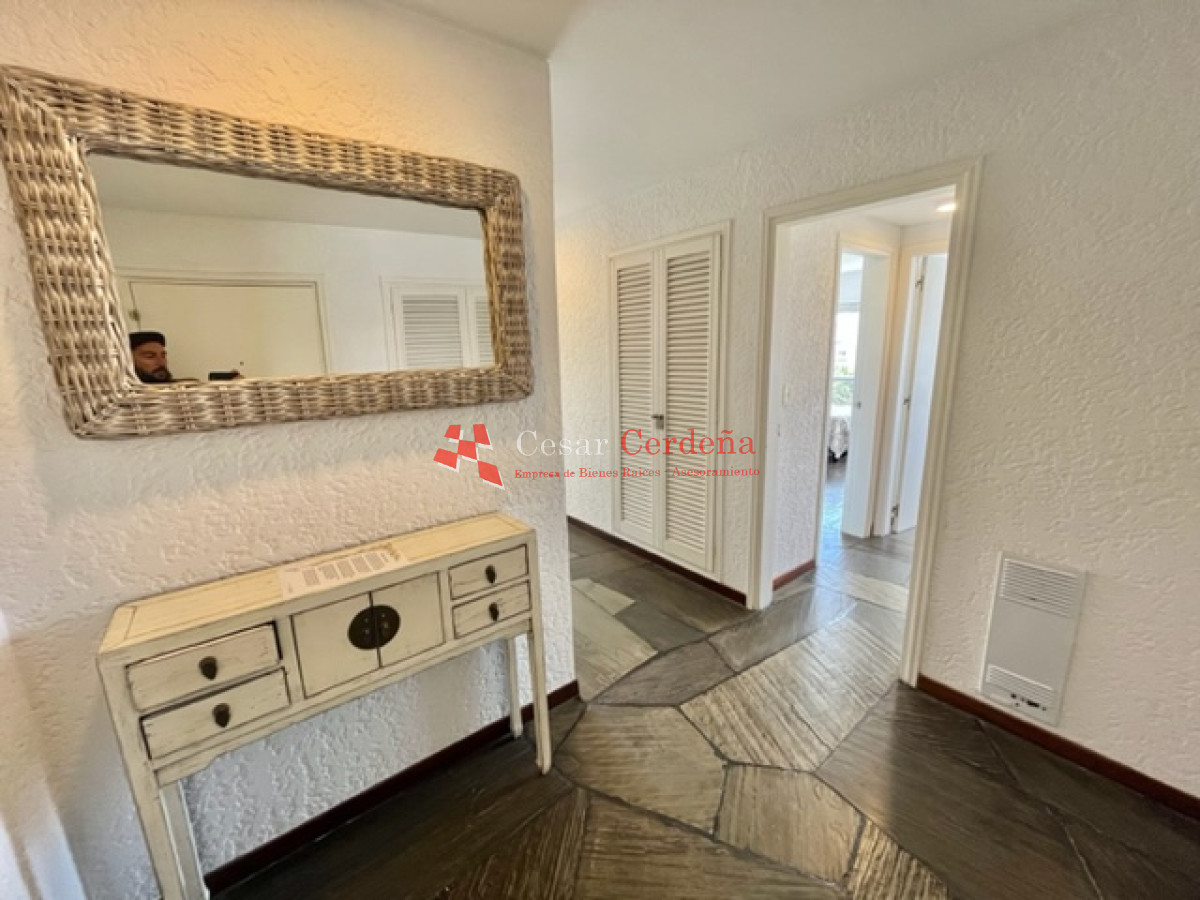 Apartamento ID.1677 - VENTA - Apartamento de 3 dormitorios en Peninsula