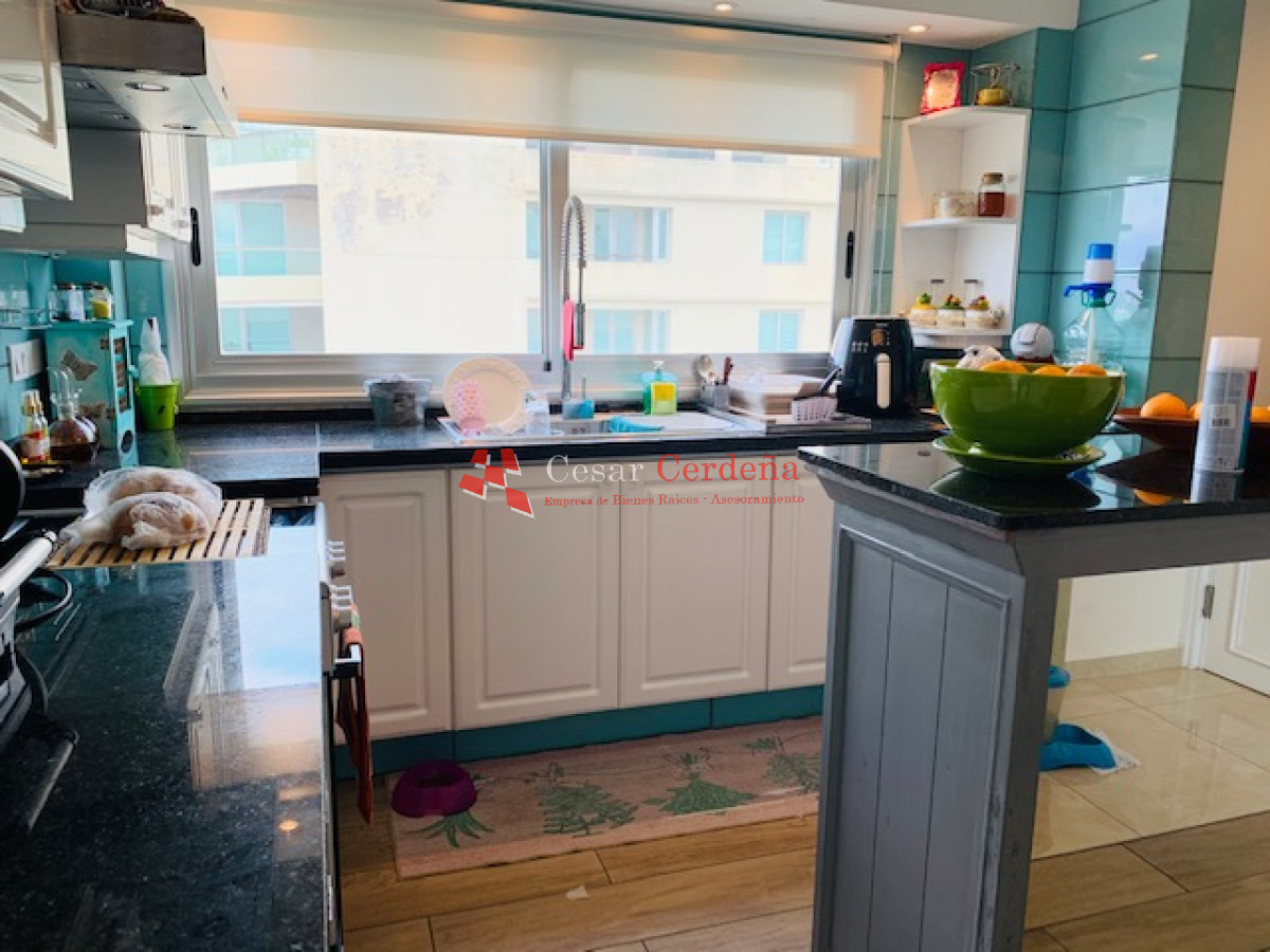 Apartamento ID.117 - VENTA - Exclusivo apartamento en venta - primera linea a los yates y la bahía de Punta del Este