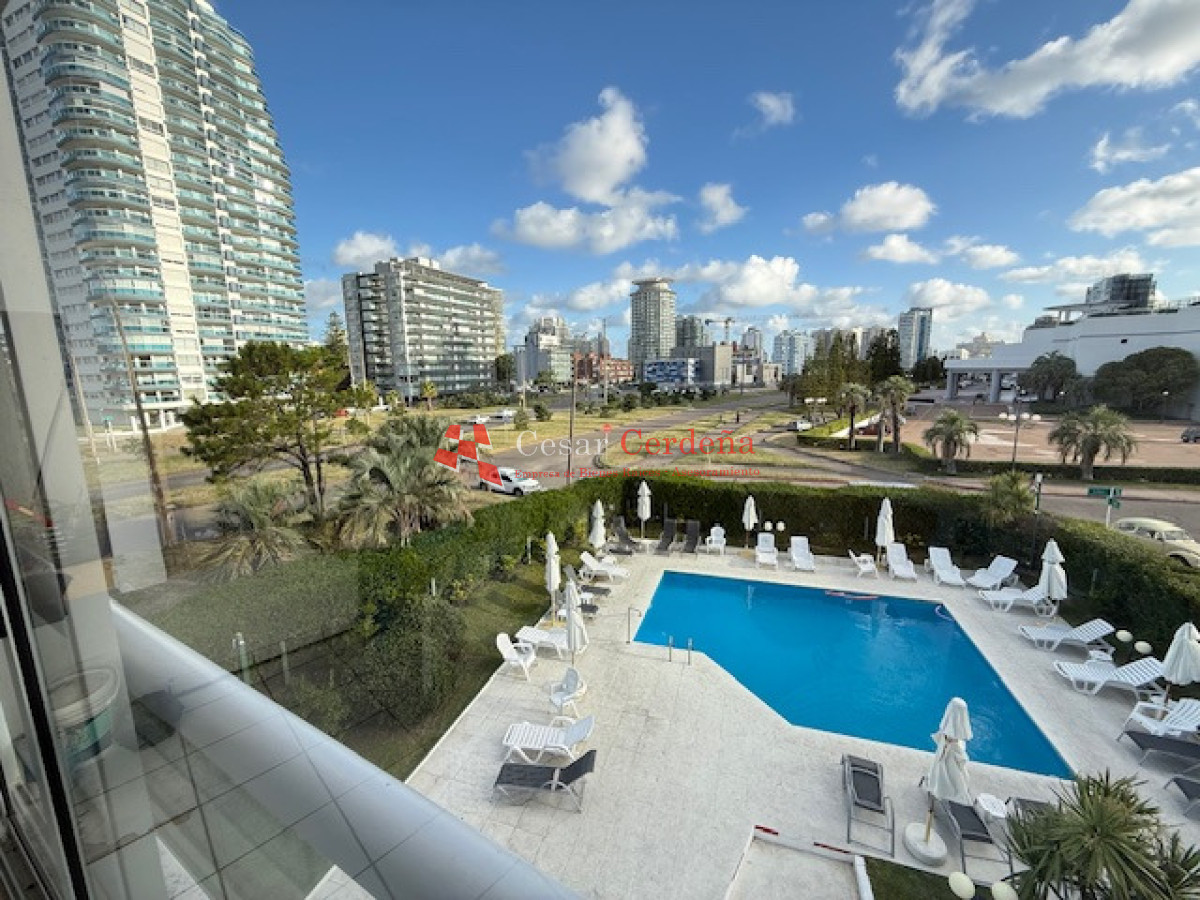 Apartamento ID.1963 - VENTA - Apartamento en Mansa, esquinero 3 dormitorios + parrillero propio