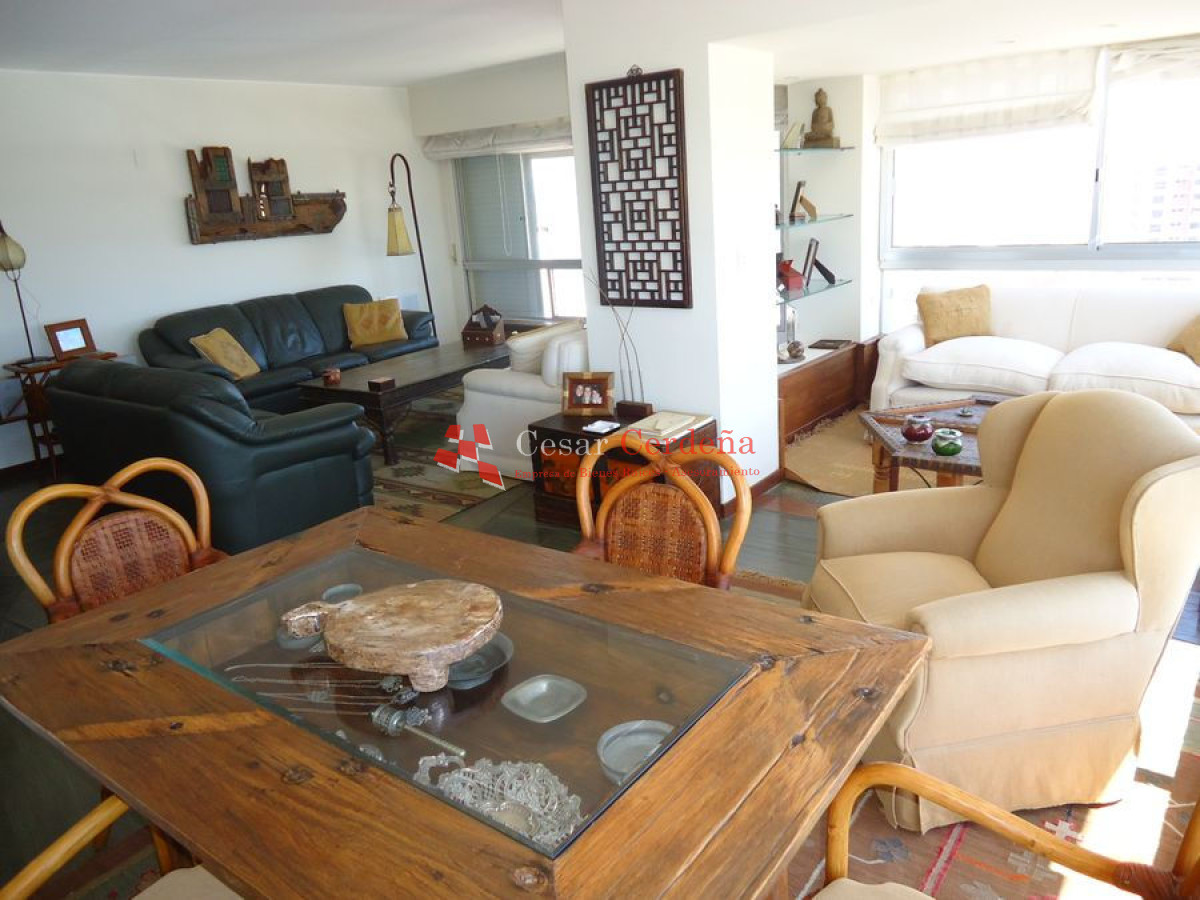 Apartamento ID.124 - En ALQUILER, piso alto, excelentes vistas y orientación de sol.
