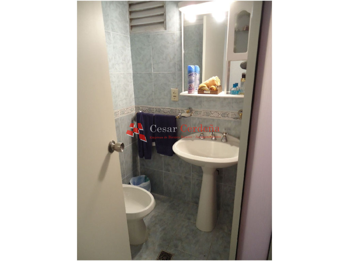 Apartamento ID.696 - VENTA - 3 dormitorios al frente, playa mansa