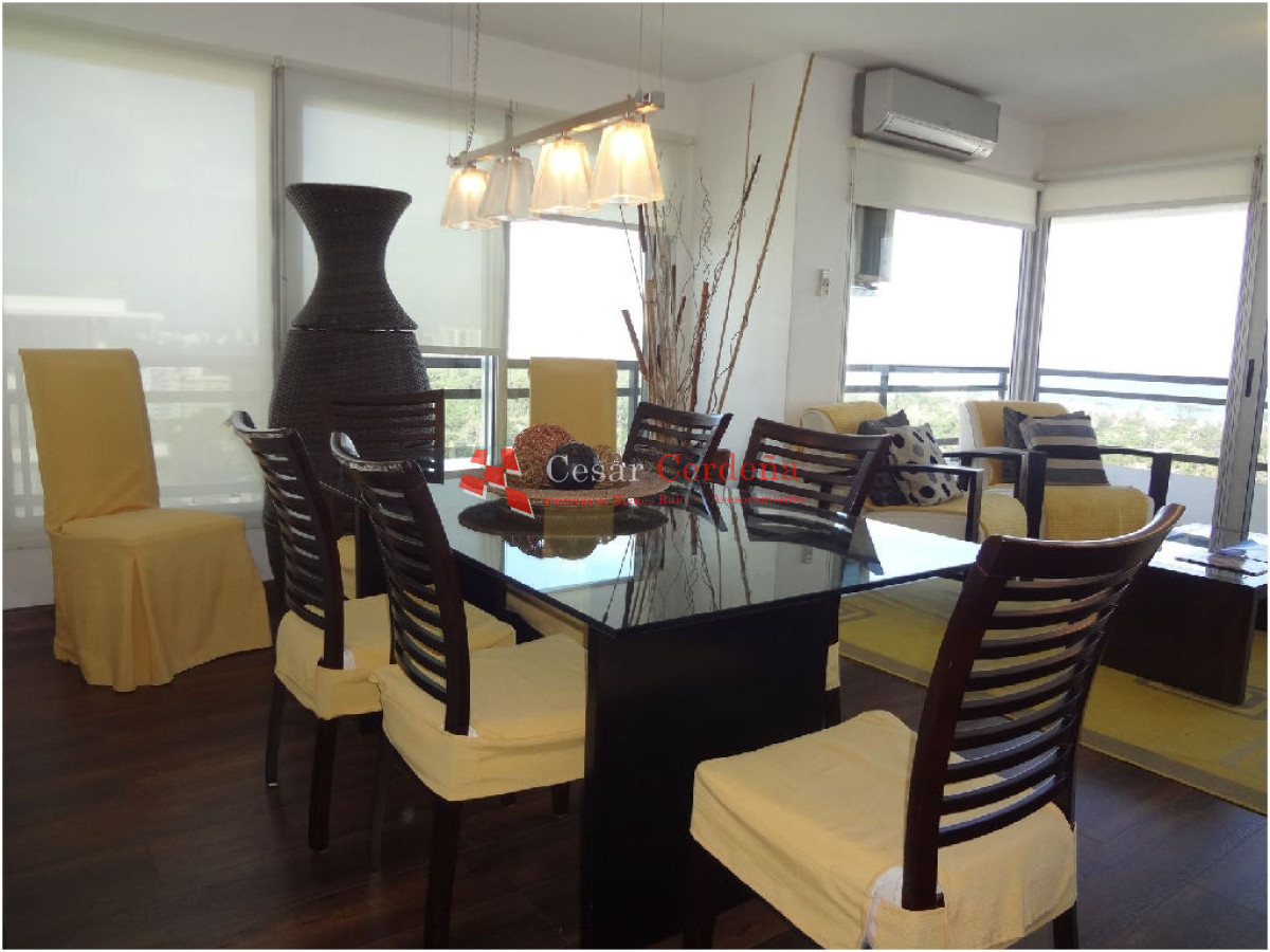 Apartamento ID.847 - Apartamento venta sobre avenida Roosevelt, 3 dormitorios, vistas plenas al mar