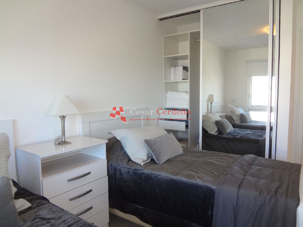 Apartamento ID.879 - VENTA y alquiler de temporada - Playa Brava a metros del amr