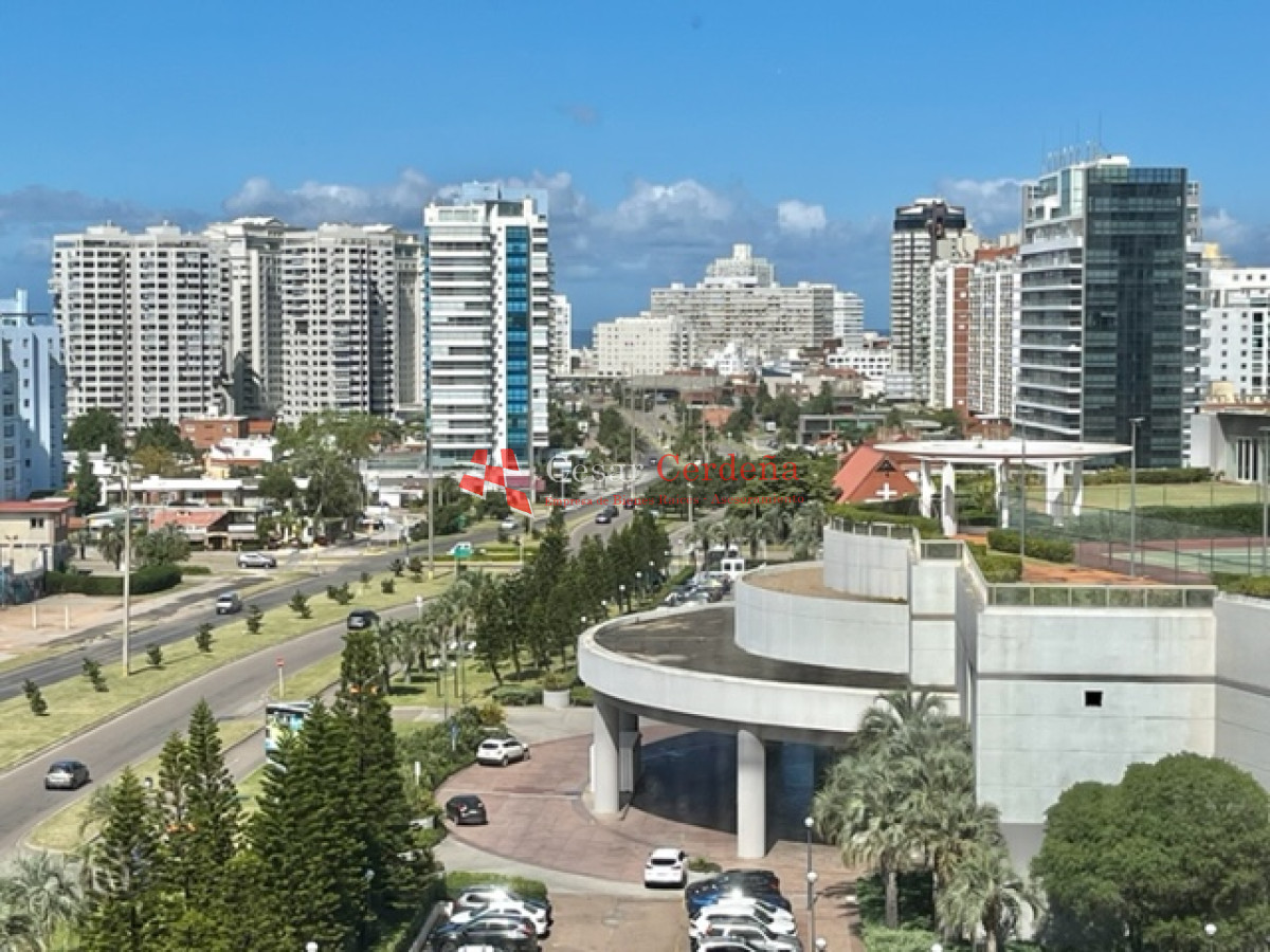 Apartamento ID.1664 - VENTA - Apartamento en Mansa, esquinero 3 dormitorios + parrillero propio