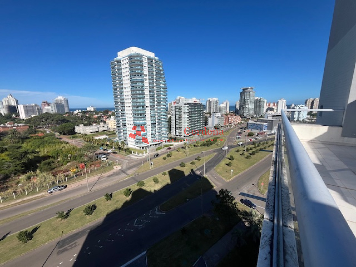 Apartamento ID.885 - VENTA - Apartamento en Mansa, DUPLEX 3 dormitorios + parrillero propio