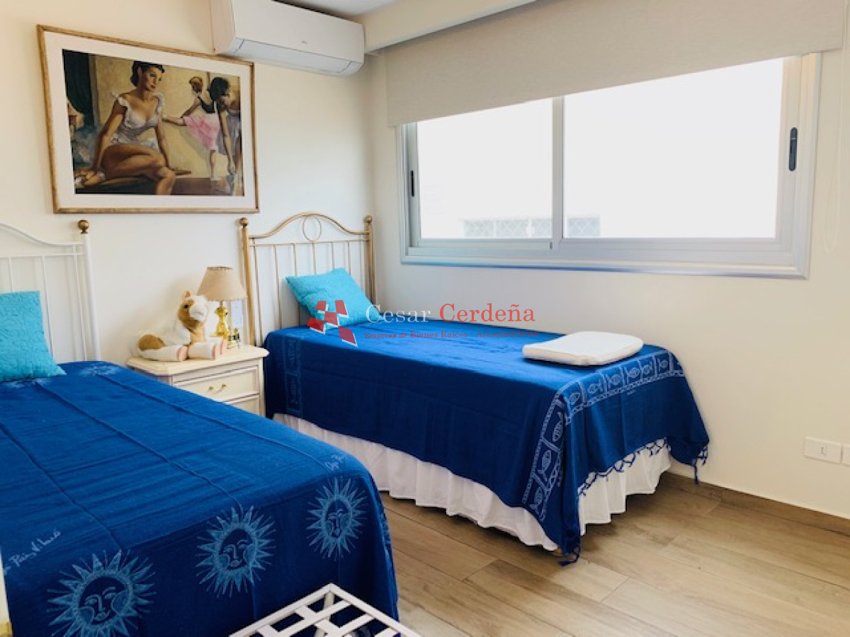 Apartamento ID.117 - VENTA - Exclusivo apartamento en venta - primera linea a los yates y la bahía de Punta del Este