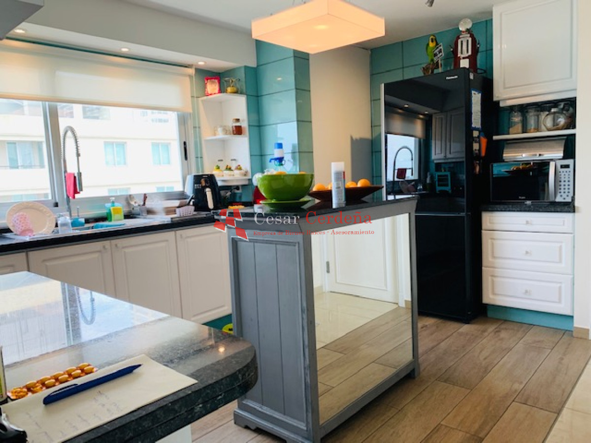 Apartamento ID.117 - VENTA - Exclusivo apartamento en venta - primera linea a los yates y la bahía de Punta del Este