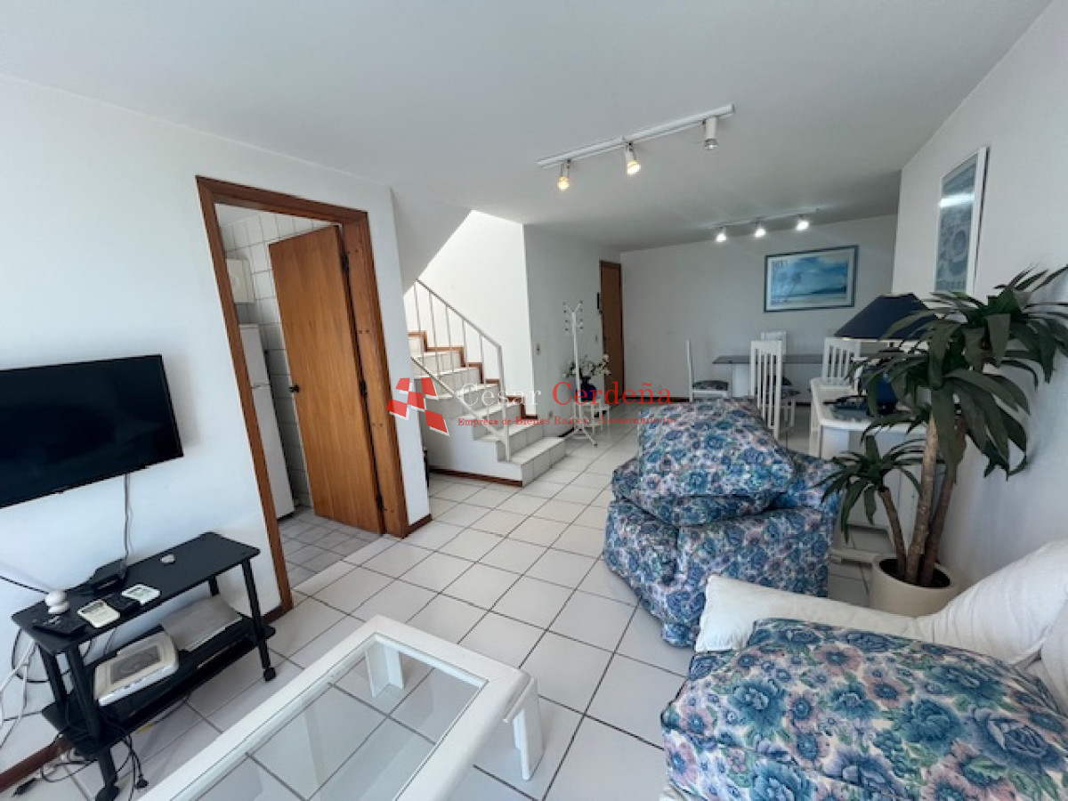 Apartamento ID.1924 - VENTA - Apartamento en Mansa, DUPLEX 2 dormitorios + parrillero propio