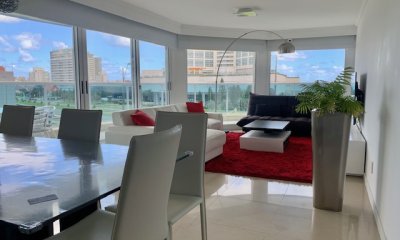 VENTA - 3 suites + dependencia de servicio, servicios completos