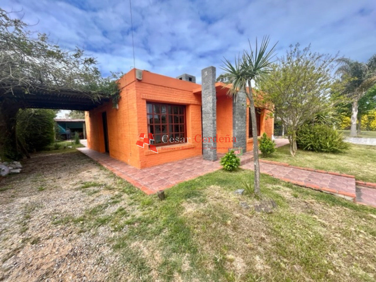 Casa ID.1716 - VENTA - Casa en zona de Tio Tom - 3 dormitorios