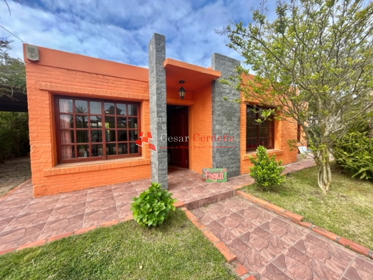 Casa ID.1716 - VENTA - Casa en zona de Tio Tom - 3 dormitorios