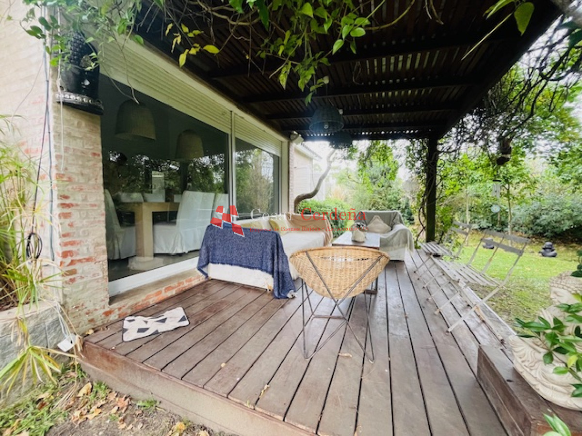 Casa ID.1933 - VENTA - Muy linda casa en Cantegril