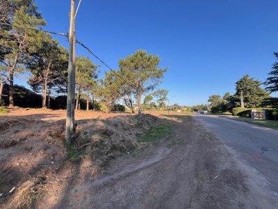 VENTA - Terreno en Pinares a metros de la costa