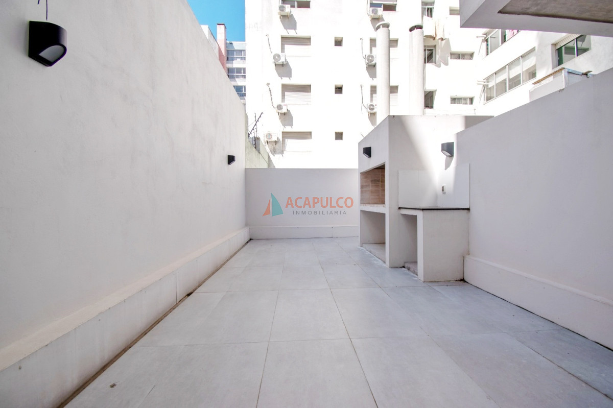 Apartamento Ref.1051 - Venta apartamento 1 dormitorio, parrillero y garaje en Pocitos a ESTRENAR 