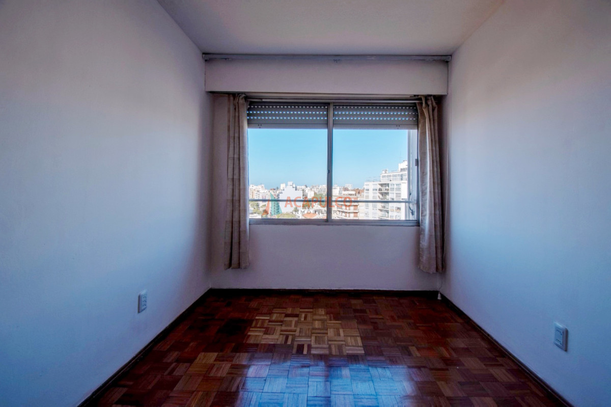 Apartamento Ref.1078/Alquiler-apartamento-1-dormitorio-terraza-Pocitos - Alquiler apartamento 1 dormitorio terraza Pocitos