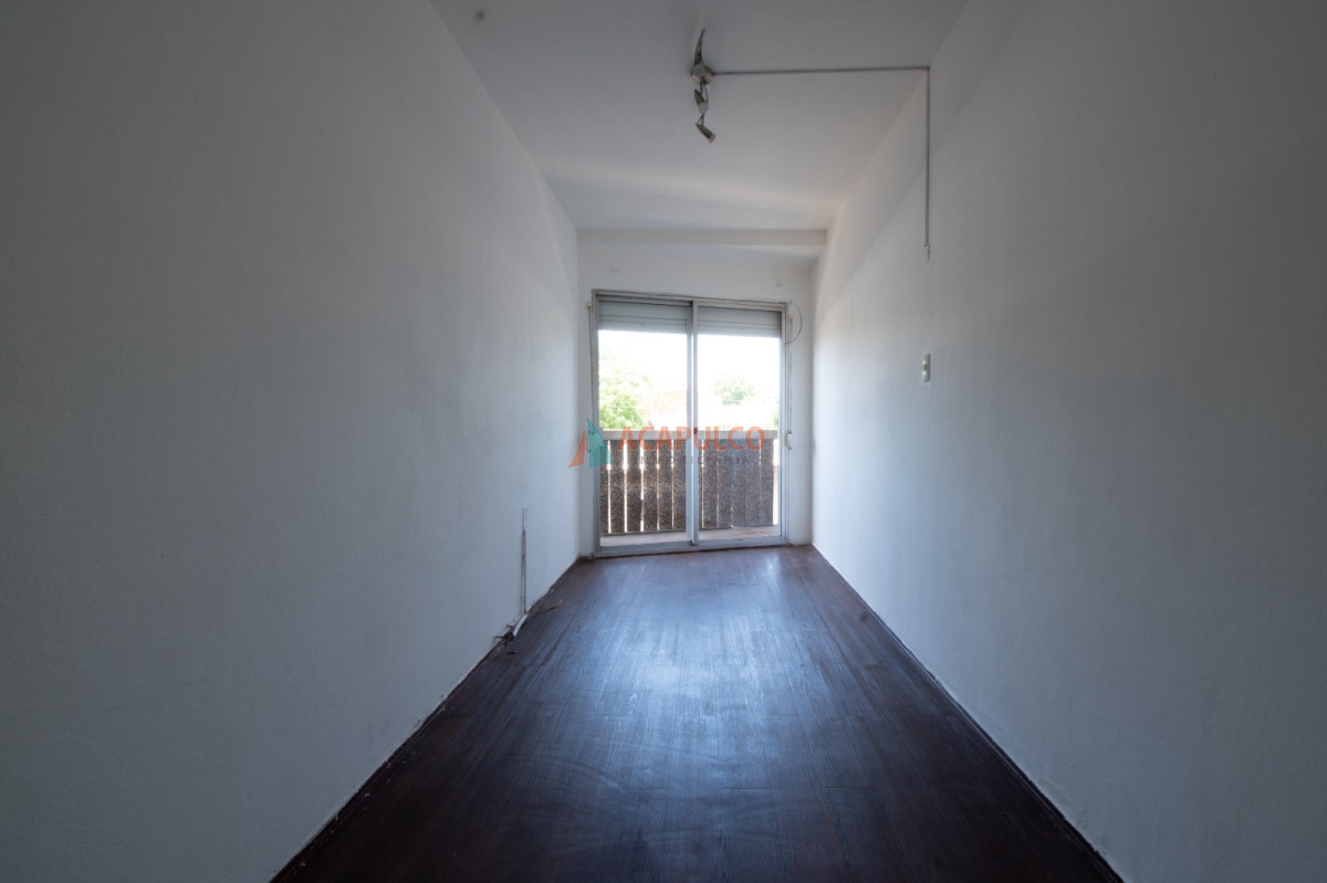 Apartamento Ref.1033 - Venta apartamento 2 dormitorios en Tres Cruces