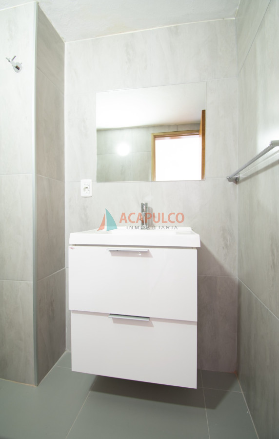 Apartamento Ref.1078/Alquiler-apartamento-1-dormitorio-terraza-Pocitos - Alquiler apartamento 1 dormitorio terraza Pocitos