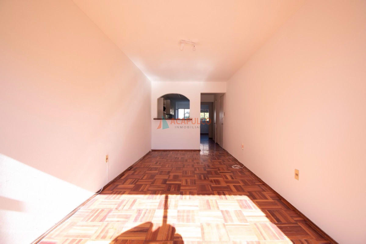 Apartamento Ref.1060 - Venta apartamento 2 dormitorio en excelente zona de Pocitos