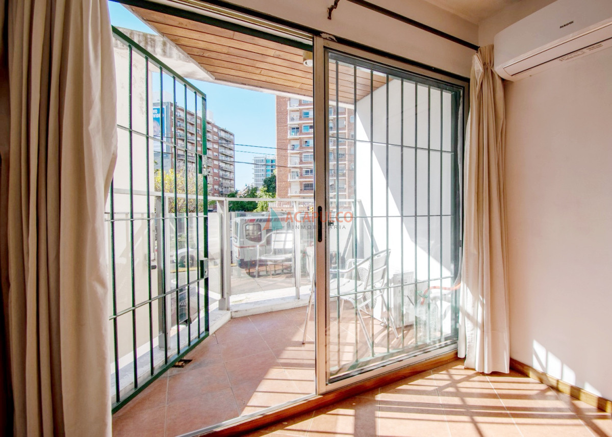 Apartamento Ref.1063 - Venta apartamento monoambiente en Punta Carretas, excelente ubicacion 
