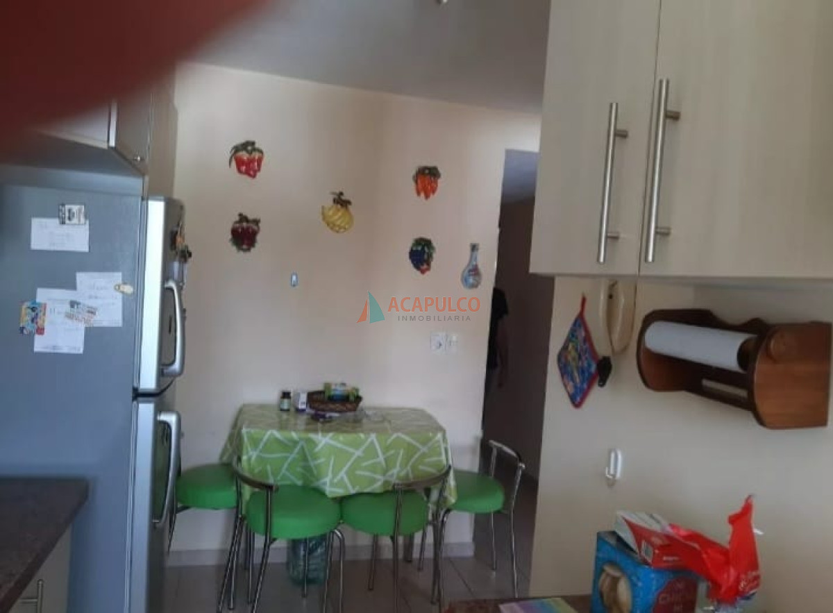 Apartamento Ref.1024 - Venta apartamento de 2 dormitorios y garage en Pocitos 