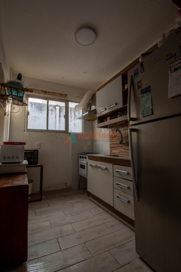 Apartamento Ref.999 - Venta de apartamento 3 dormitorios con parrillero en Cordón