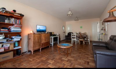 Venta de apartamento 3 dormitorios con parrillero en Cordón