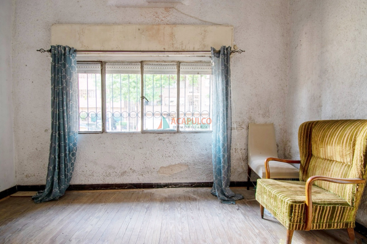 Casa Ref.1048 - Venta casa en Pocitos, padrón único gran oportunidad para RECICLAR