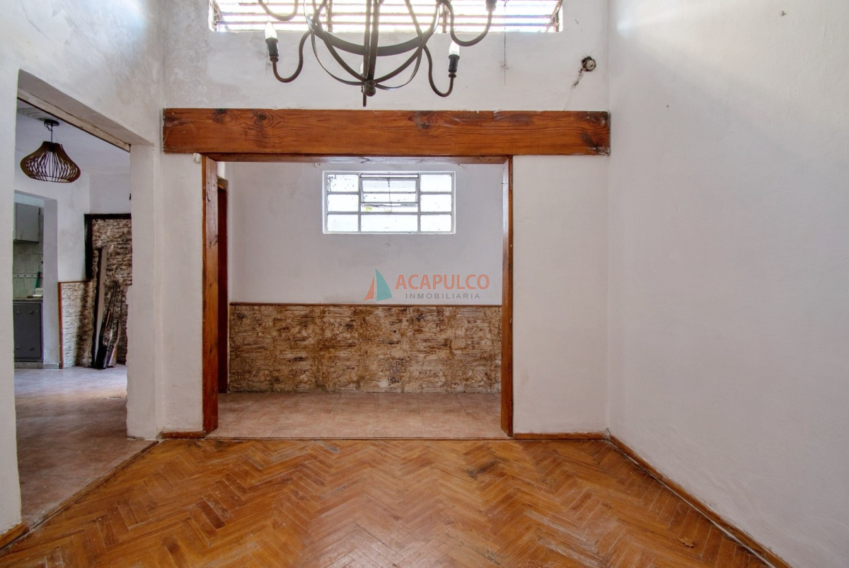 Casa Ref.1070 - Venta casa 3 dormitorios garaje Unión