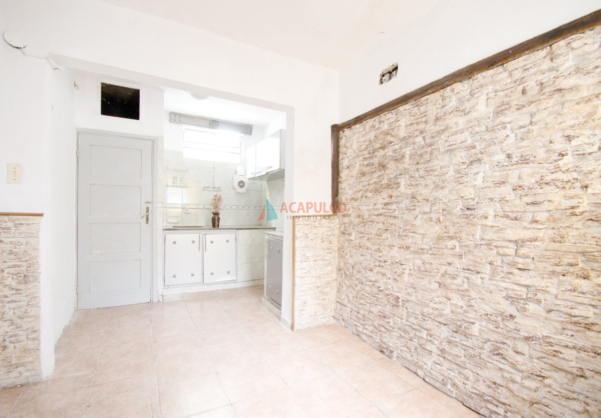 Casa Ref.1070 - Venta casa 3 dormitorios garaje Unión
