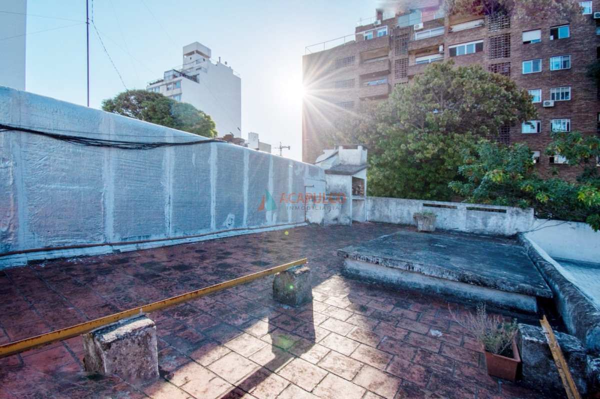 Casa Ref.1048 - Venta casa en Pocitos, padrón único gran oportunidad para RECICLAR
