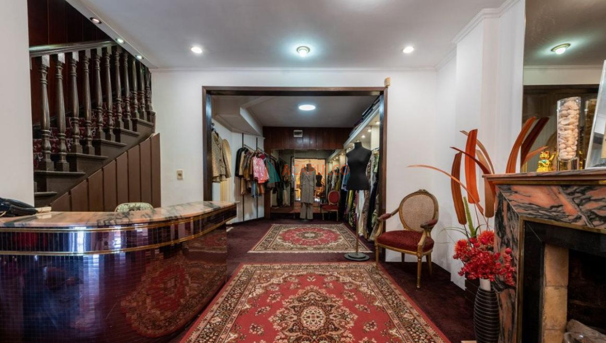 Casa Ref.985 - Venta casa en Pocitos, 3 dormitorios 2 baños excelente punto