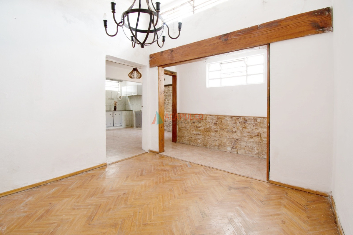 Casa Ref.1070 - Venta casa 3 dormitorios garaje Unión