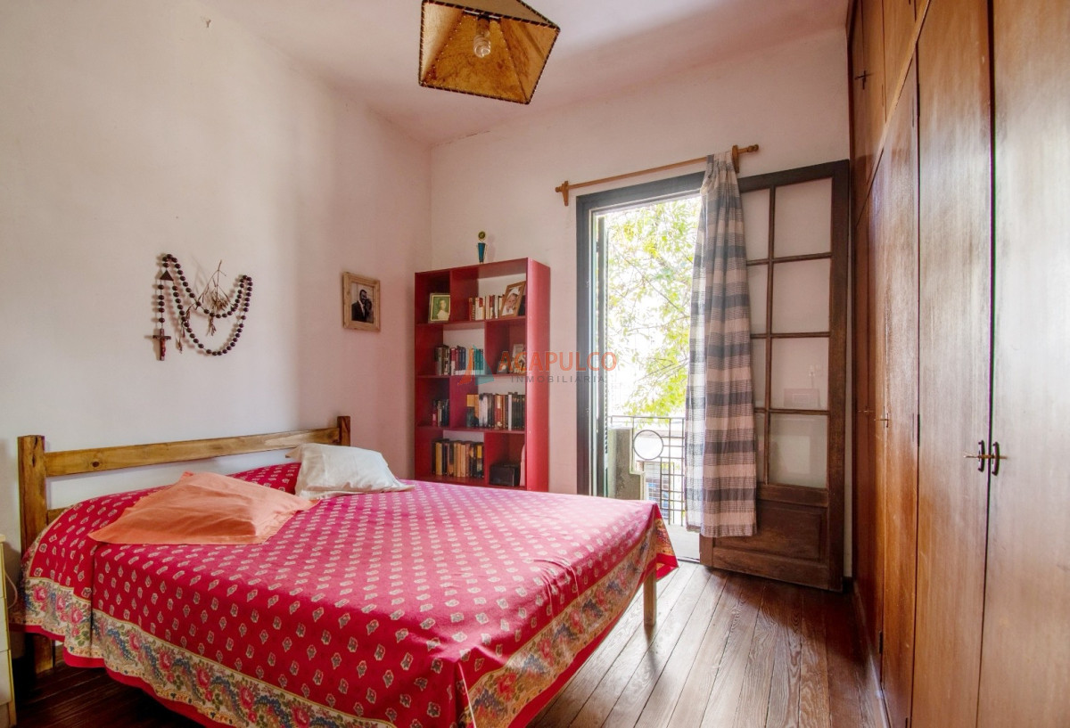 Casa Ref.1062 - Venta casa 3 dormitorios garaje Pocitos Nuevo