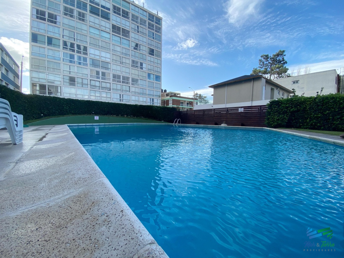 Apartamento ID.3444 - Venta de Apartamento 2 dormitorios en Playa Mansa, Punta del Este.