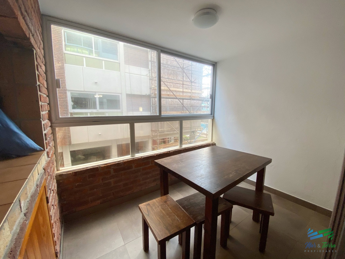 Apartamento ID.3444 - Venta de Apartamento 2 dormitorios en Playa Mansa, Punta del Este.