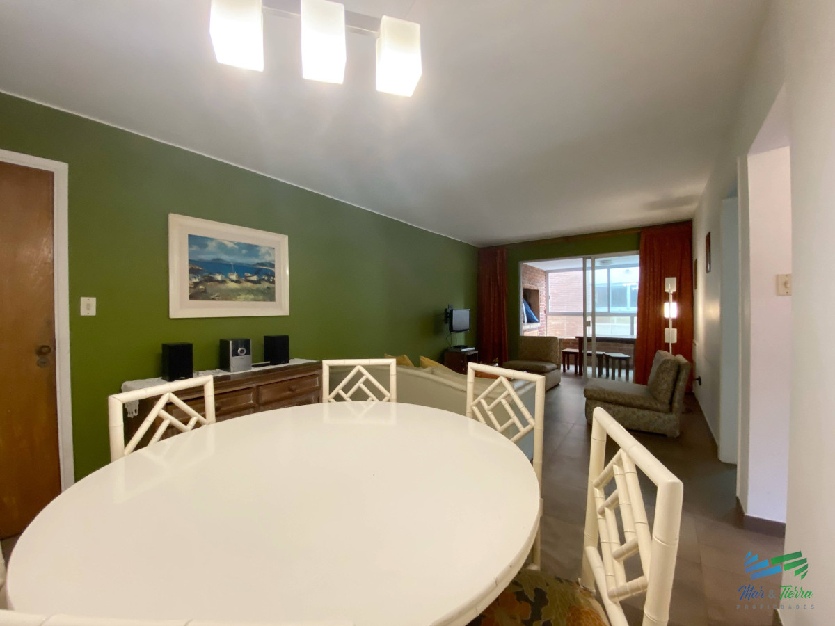 Apartamento ID.3444 - Venta de Apartamento 2 dormitorios en Playa Mansa, Punta del Este.