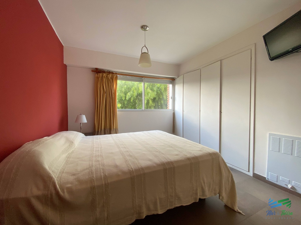 Apartamento ID.3444 - Venta de Apartamento 2 dormitorios en Playa Mansa, Punta del Este.