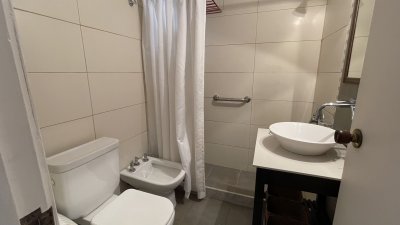 Apartamento ID.2966 - Venta de apartamento de dos dormitorios en Playa Mansa, Punta del Este, Uruguay 