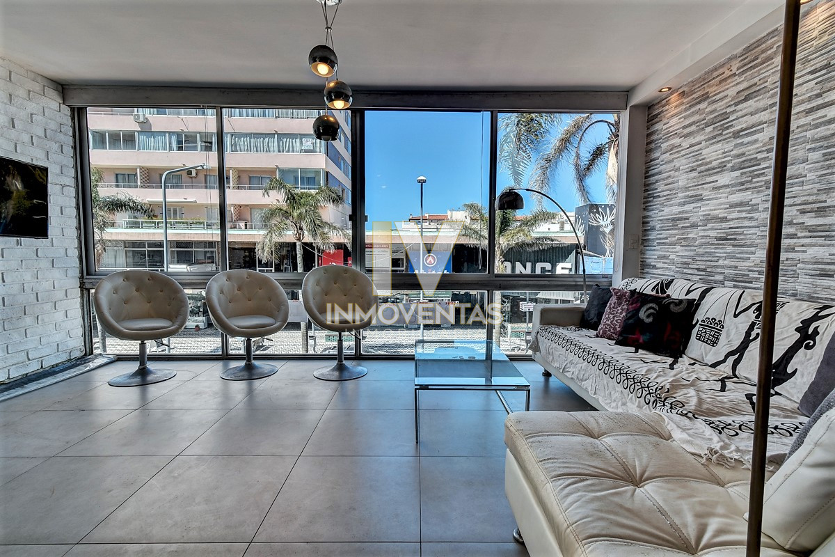 Apartamento ID.4050 - Venta de Apartamento 3 dormitorios en Península, Punta del Este.