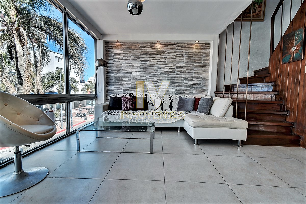 Apartamento ID.4050 - Venta de Apartamento 3 dormitorios en Península, Punta del Este.