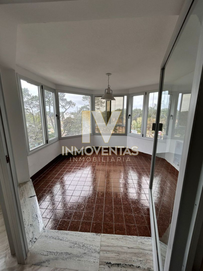 Apartamento ID.4047 - Apartamento de 3 dormitorios en Roosevelt, Punta del Este