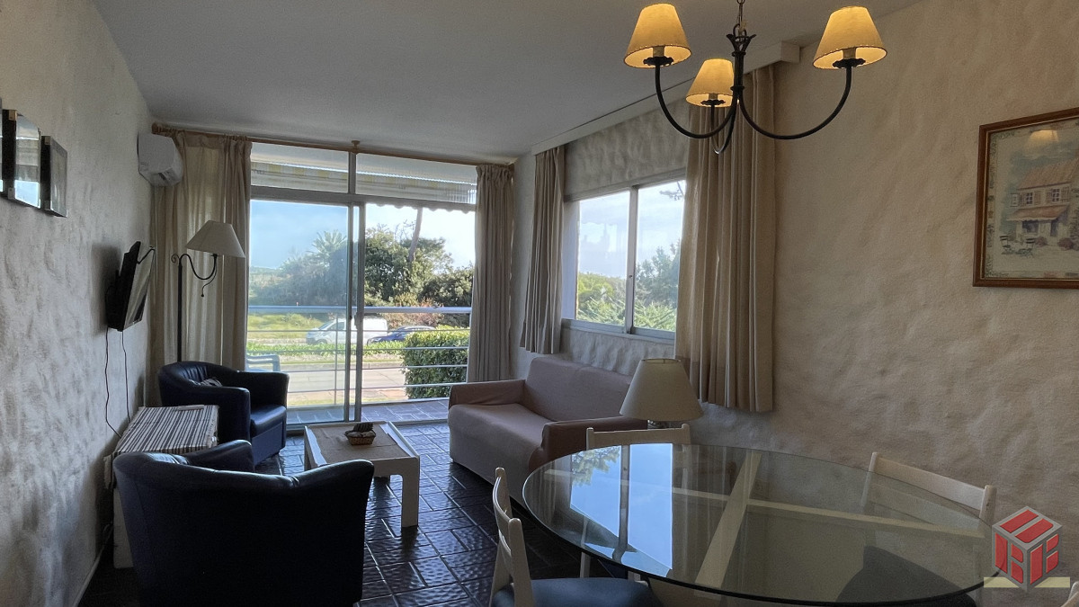 Apartamento ID.8986 - Venta de apartamento de dos dormitorios en Playa Mansa, Punta del Este, Uruguay 