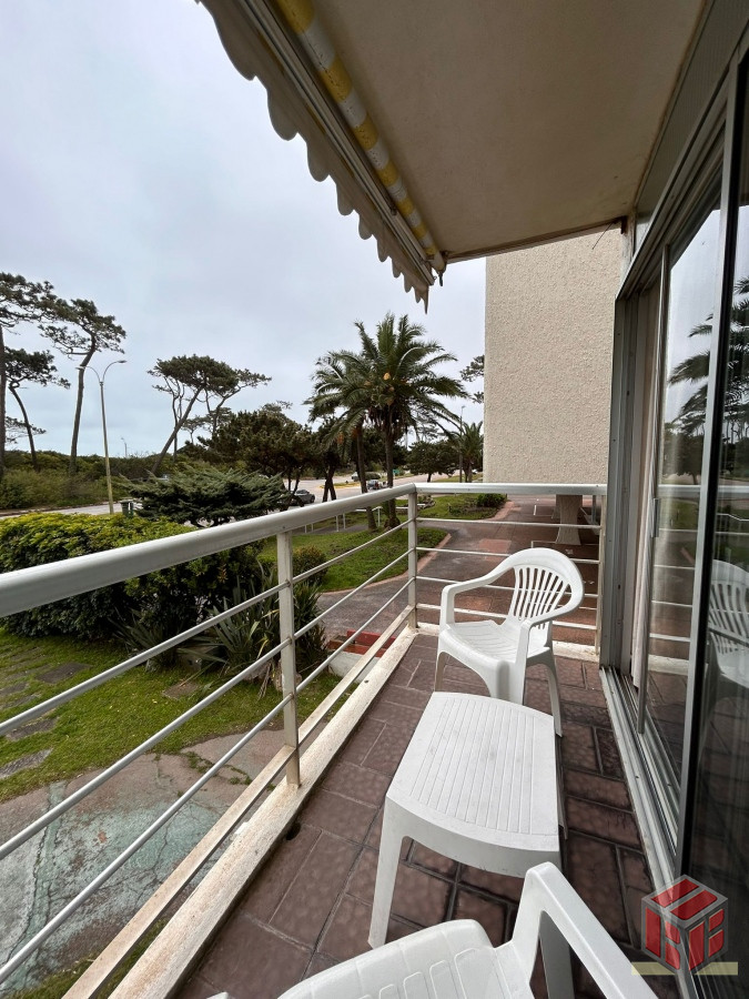 Apartamento ID.8986 - Venta de apartamento de dos dormitorios en Playa Mansa, Punta del Este, Uruguay 
