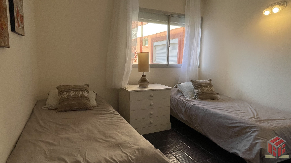 Apartamento ID.8986 - Venta de apartamento de dos dormitorios en Playa Mansa, Punta del Este, Uruguay 