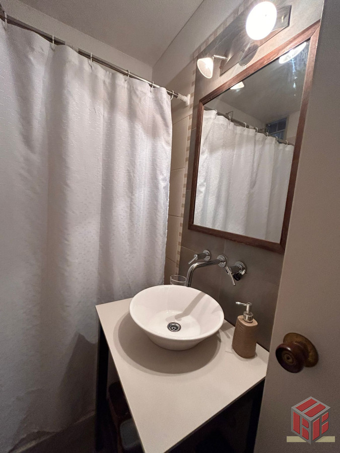 Apartamento ID.8986 - Venta de apartamento de dos dormitorios en Playa Mansa, Punta del Este, Uruguay 