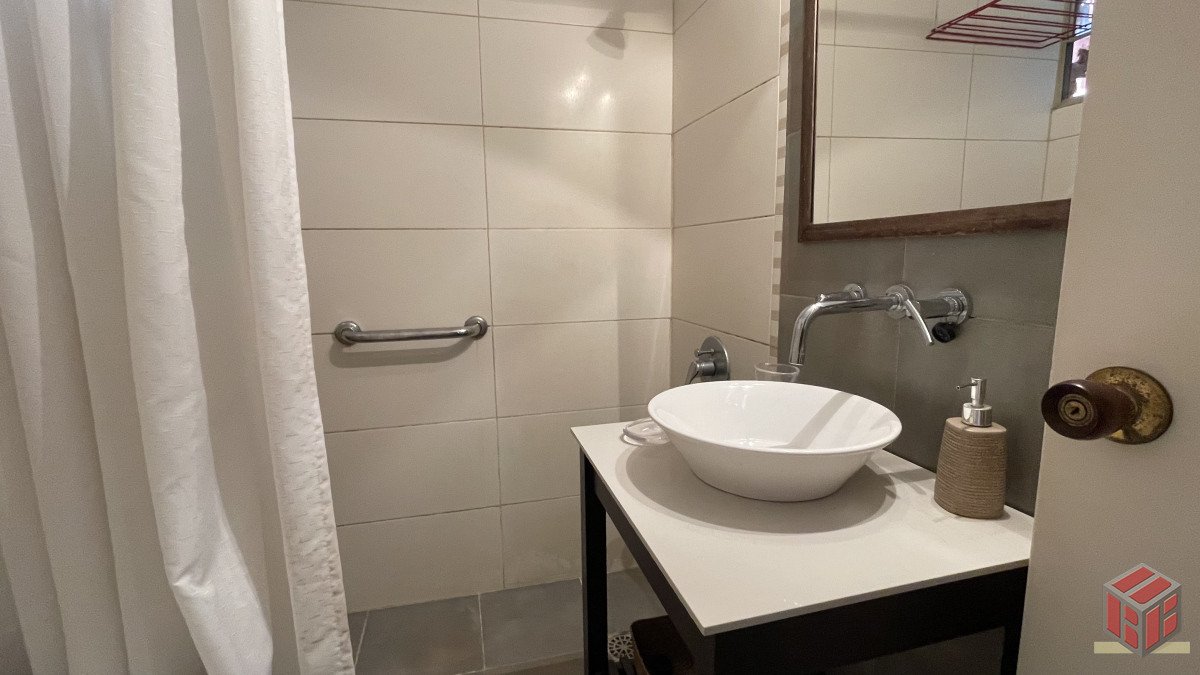 Apartamento ID.8986 - Venta de apartamento de dos dormitorios en Playa Mansa, Punta del Este, Uruguay 