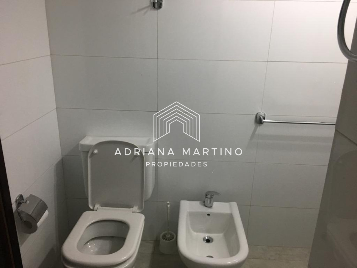 Casa ID.71378 - Venta de Casa 5 dormitorios en Marly, Punta del Este.