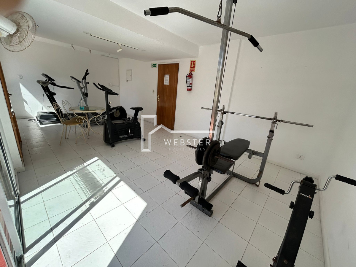 Apartamento ID.1304 - Venta de Apartamento de 3 dormitorios en la Península