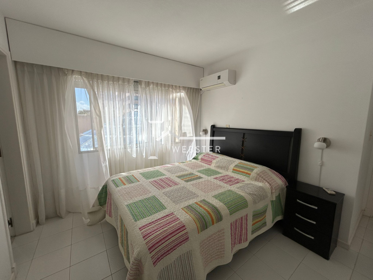 Apartamento ID.1304 - Venta de Apartamento de 3 dormitorios en la Península